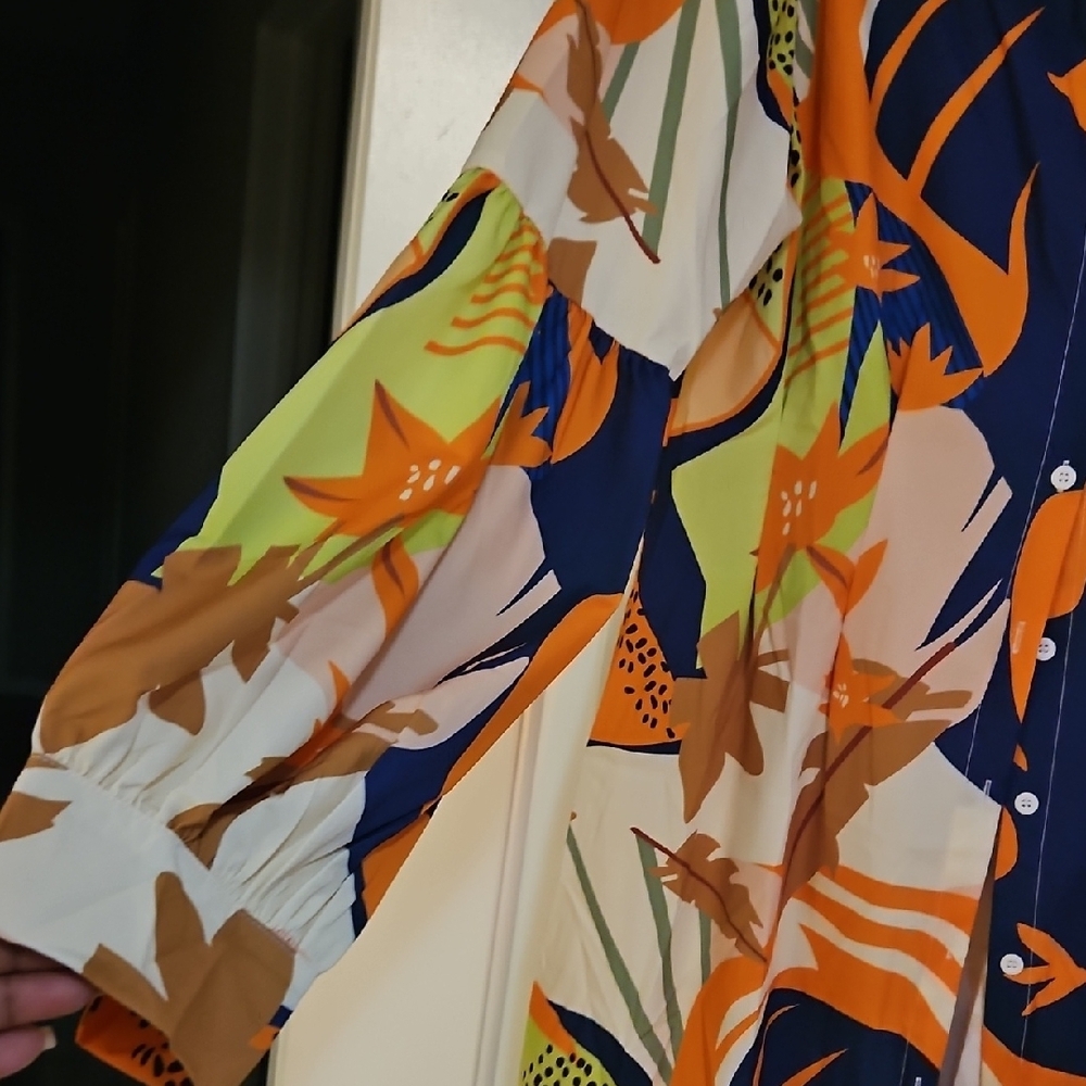 Colorful Abstract Button-Up Shirt - Picture 4 of 5